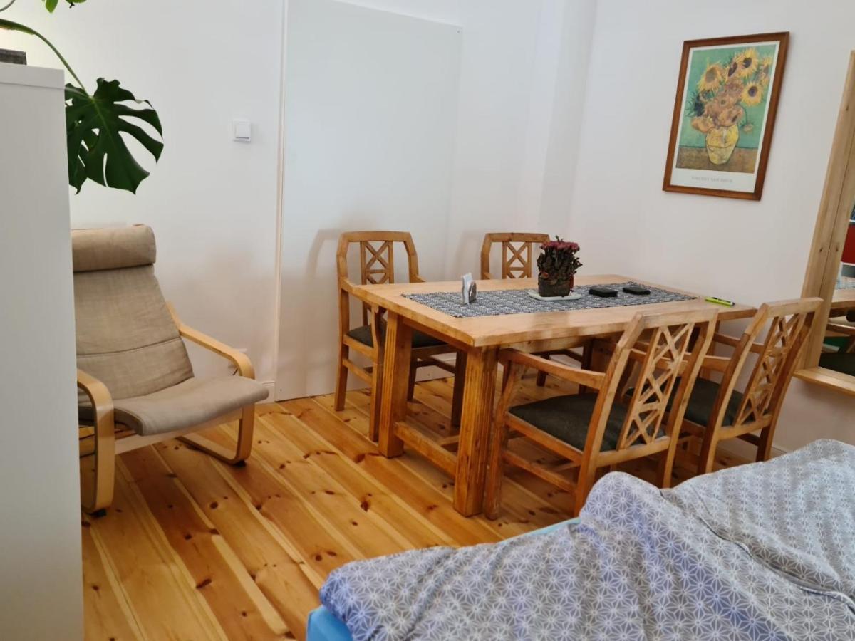 Fewo Garten - Eigener Eingang- Wlan-Parkplatz,Netflix, Terrasse,Doppelbett Und Schlafcouch Oberhausen  Eksteriør billede